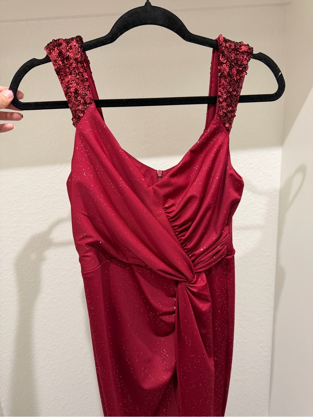 Elegant Glitter Knot-Front Red Evening Dress